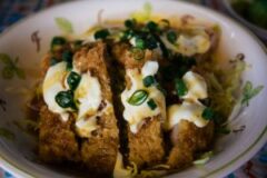定食が500円!昔ながらの大衆食堂「とみや」