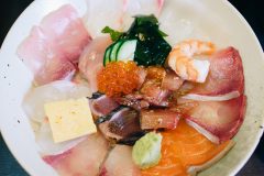 脂の乗った鮮度抜群のお刺身を心ゆくまで頬張る「海鮮 いづつ」