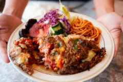 弾丸トークの強烈オヤジ!テラ盛り洋食店「Waichiの店」